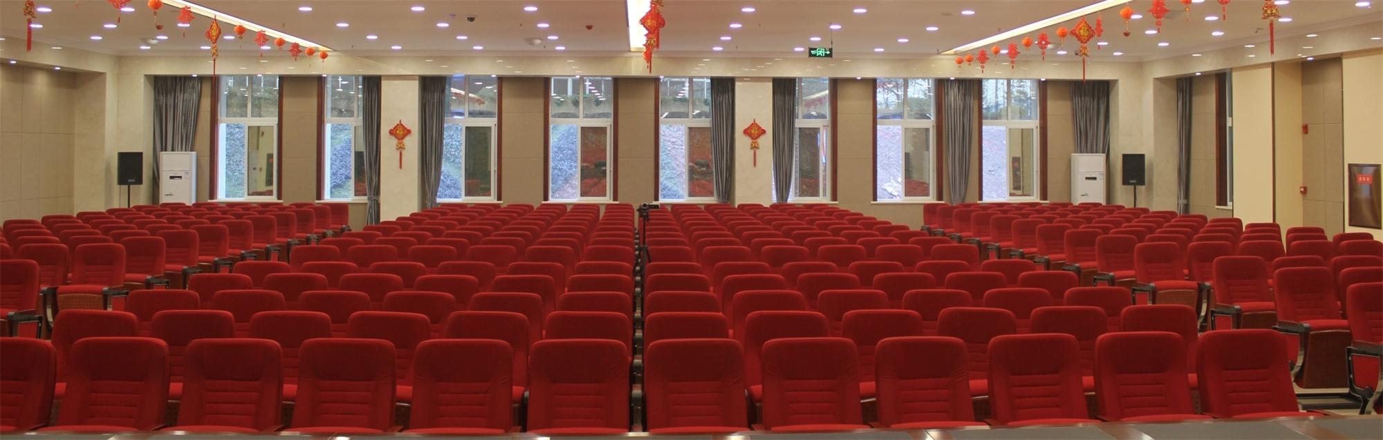 牛氣！勤牛地標(biāo)性辦公大樓今隆重喬遷啟用。 ---從此，我就在你的丹楹刻桷中成就極致！