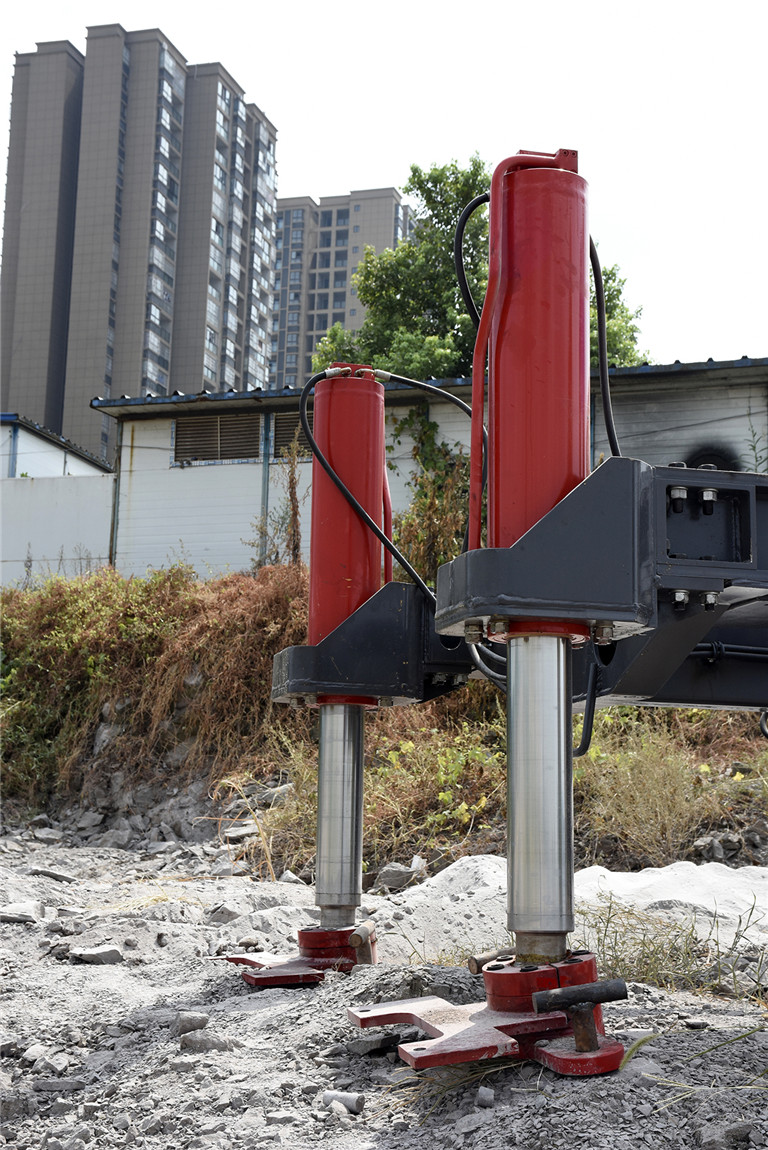 1115-5.jpg 1115-5.jpg