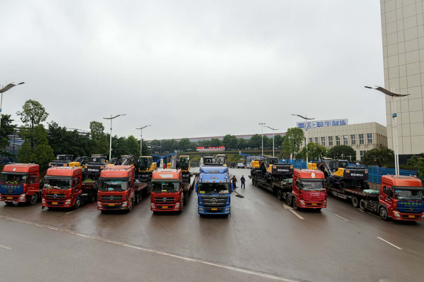 開門紅！2018年首批勤牛機(jī)械出嫁了